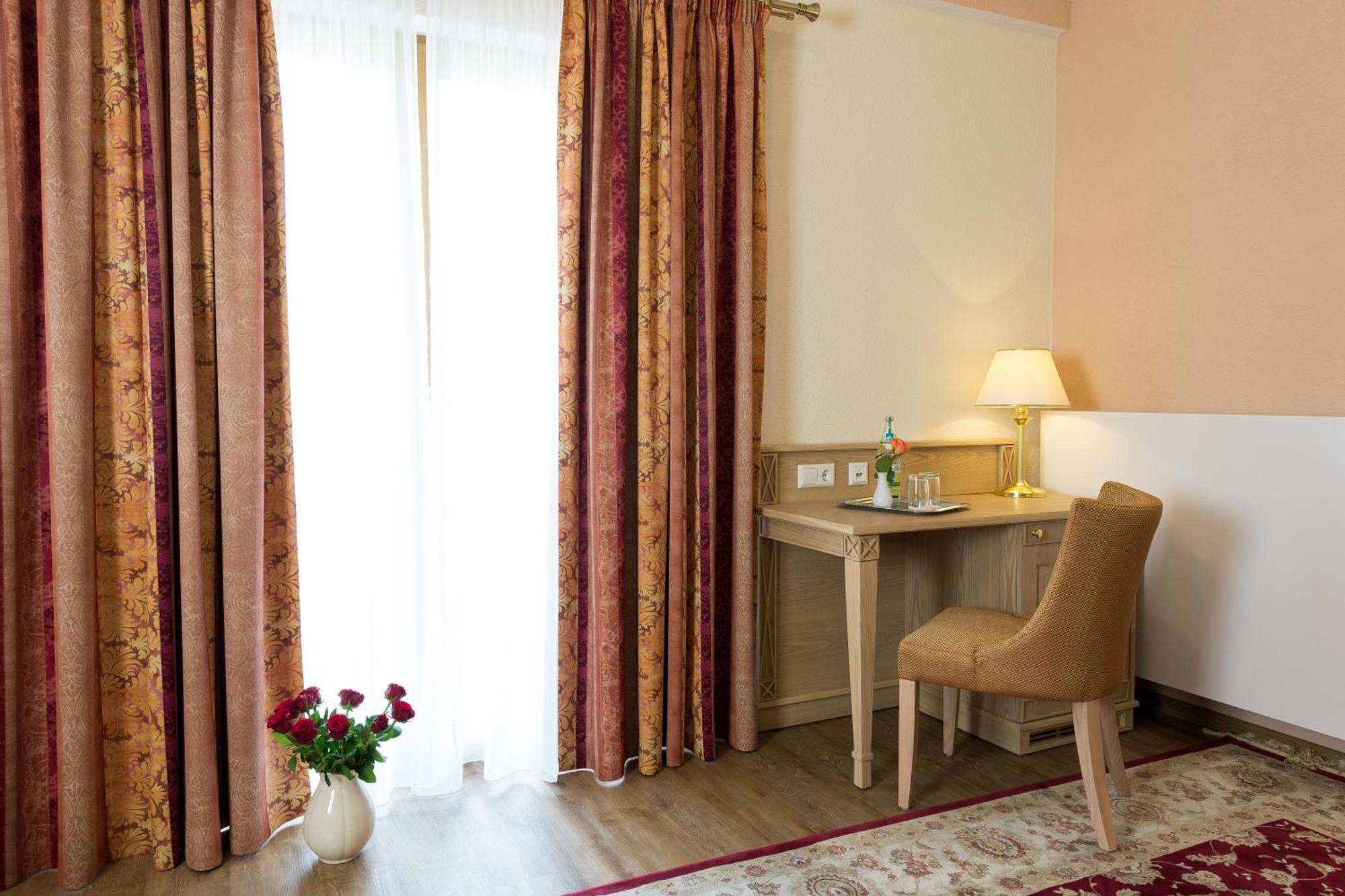 Hotel Rebstock 4*